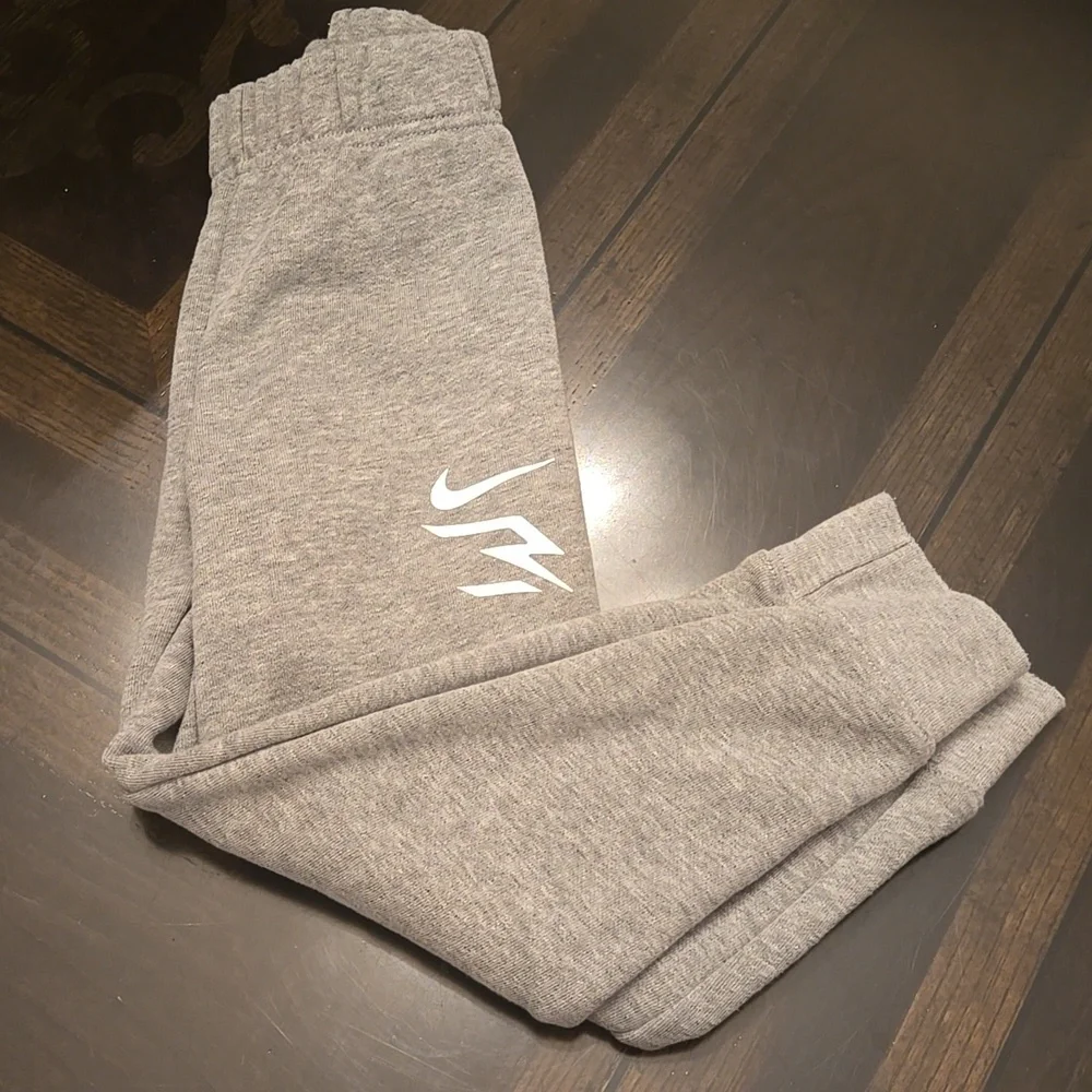 Kids Gray Jogger Pants Sz 4-5 Nike 3BRAND by Russell Wilson